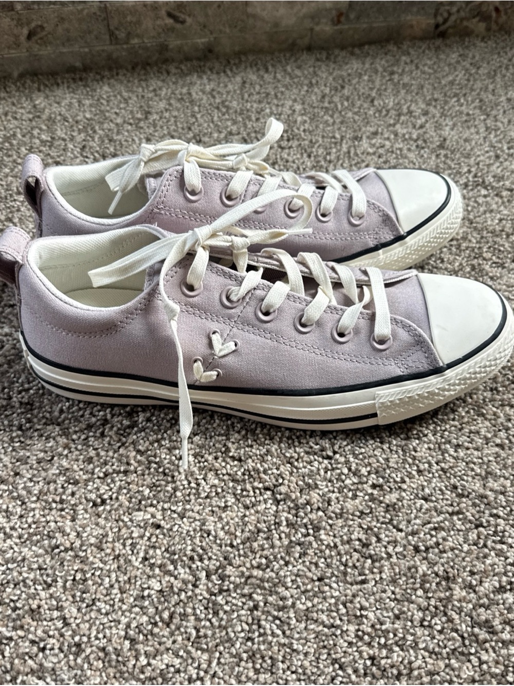 Converse All Star Low-Top Sneakers in Light Lavender nwot Women’s 9.5 - Picture 3 of 8